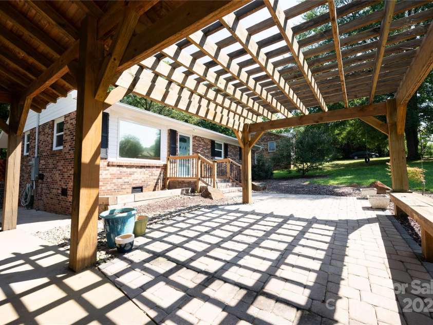 418 Stokes Avenue, Clover, SC 29710.  MLS# CAR4279850, YatesRealty ID 24931. 