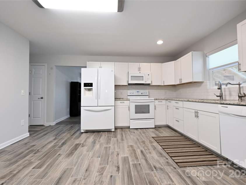 418 Stokes Avenue, Clover, SC 29710.  MLS# CAR4279850, YatesRealty ID 24931. 