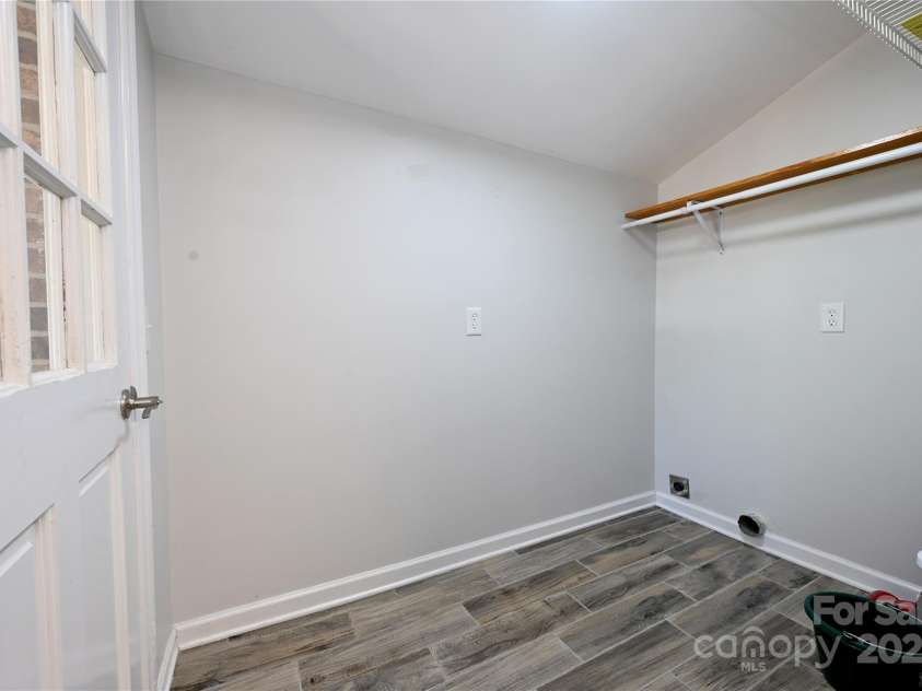 418 Stokes Avenue, Clover, SC 29710.  MLS# CAR4279850, YatesRealty ID 24931. 