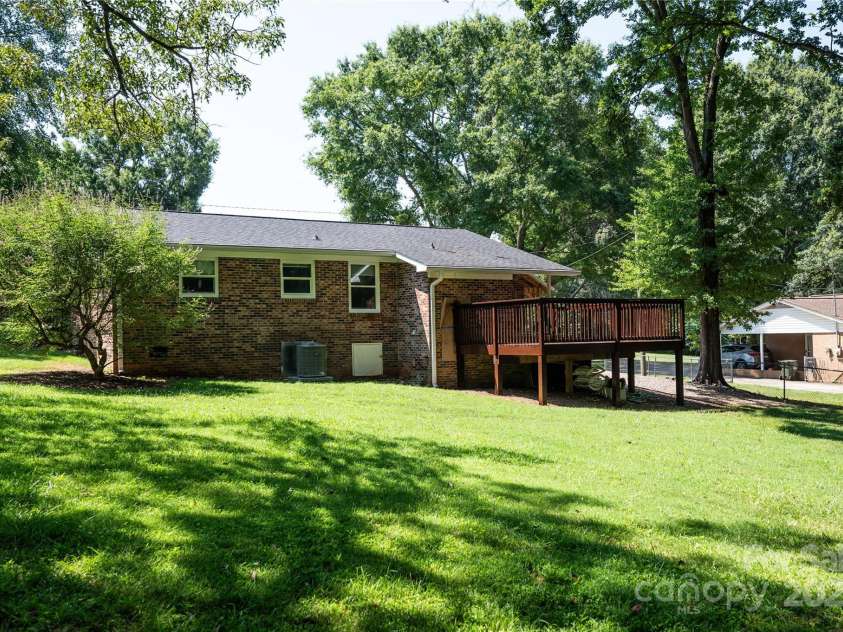 418 Stokes Avenue, Clover, SC 29710.  MLS# CAR4279850, YatesRealty ID 24931. 