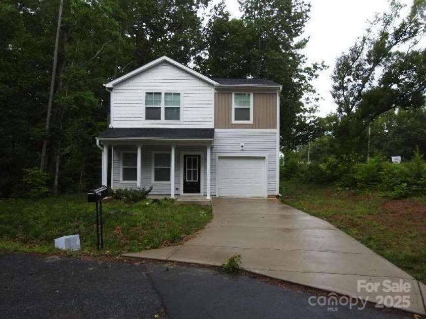 103 Spring Drive, Salisbury, NC 28144.  MLS# CAR4279934, YatesRealty ID 24932. 