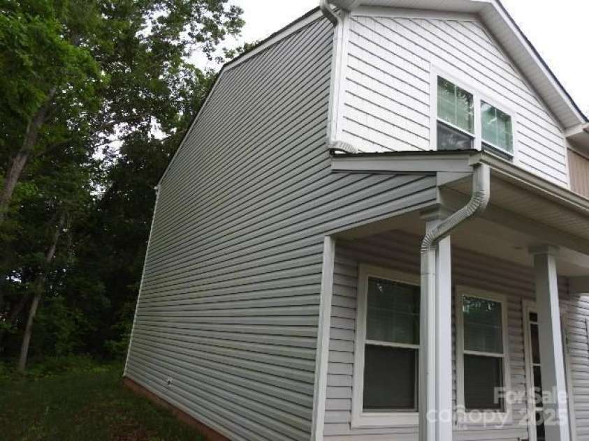 103 Spring Drive, Salisbury, NC 28144.  MLS# CAR4279934, YatesRealty ID 24932. 