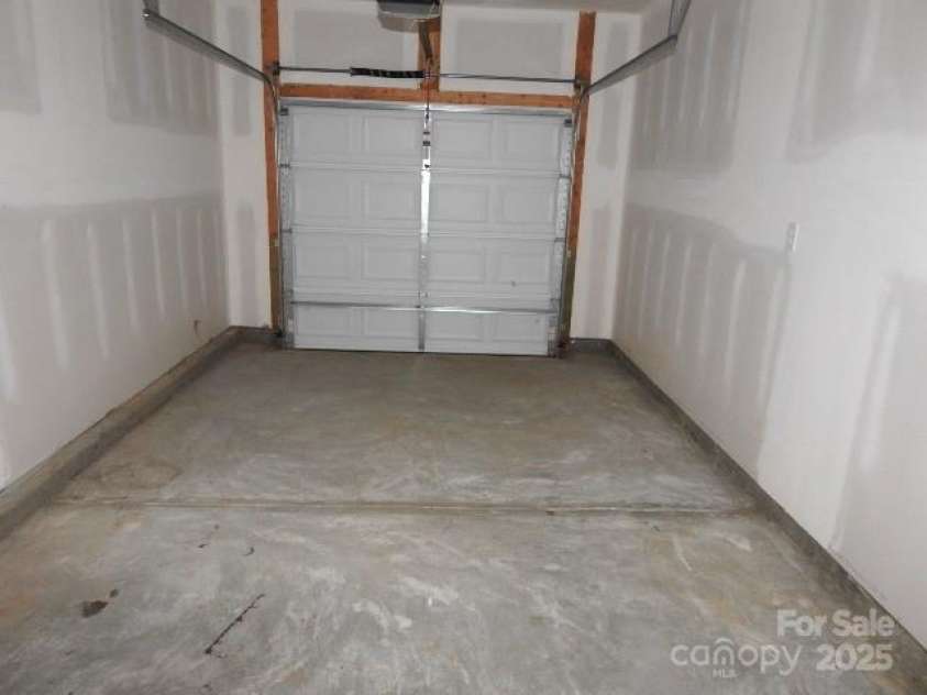 103 Spring Drive, Salisbury, NC 28144.  MLS# CAR4279934, YatesRealty ID 24932. 