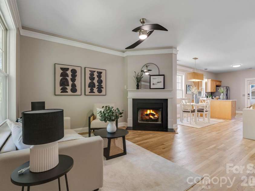 6747 Douglas Park Drive, Huntersville, NC 28078.  MLS# CAR4370341, YatesRealty ID 24932. 