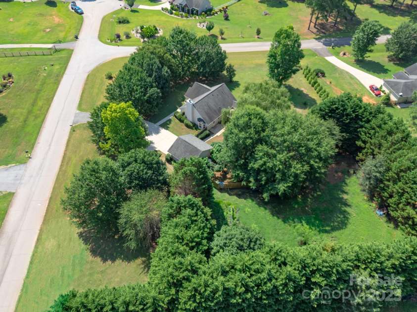 2615 Gradys Ground Drive, McConnells, SC 29726.  MLS# CAR4279632, YatesRealty ID 24935. 