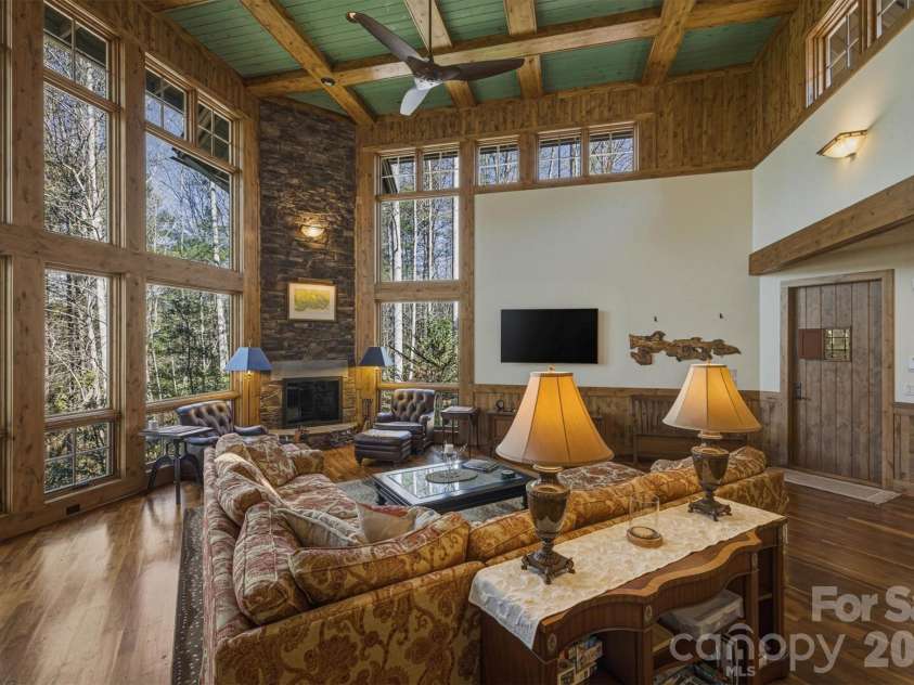 2007 Old Wildlife Club Drive, Nebo, NC 28761.  MLS# CAR4362887, YatesRealty ID 24936. 