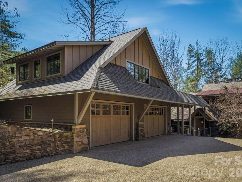 2007 Old Wildlife Club Drive, Nebo, NC 28761.  MLS# CAR4362887, YatesRealty ID 24936. 