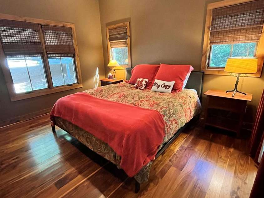 2007 Old Wildlife Club Drive, Nebo, NC 28761.  MLS# CAR4362887, YatesRealty ID 24936. 