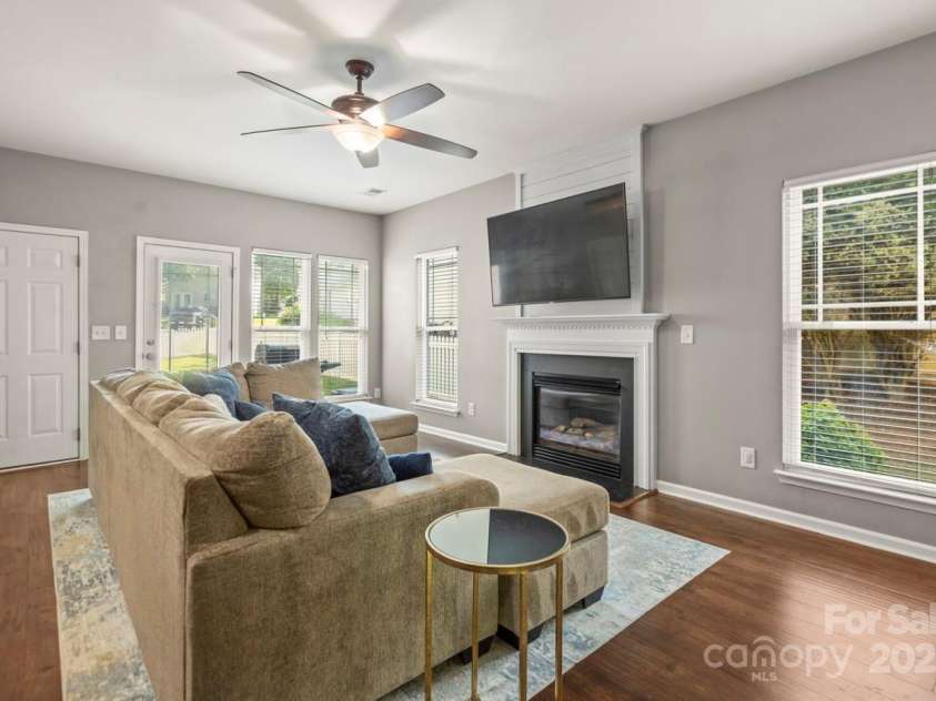 9846 Bailey Road, Cornelius, NC 28031.  MLS# CAR4279273, YatesRealty ID 24936. 