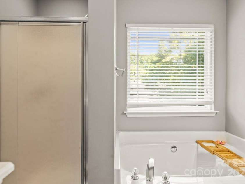 9846 Bailey Road, Cornelius, NC 28031.  MLS# CAR4279273, YatesRealty ID 24936. 