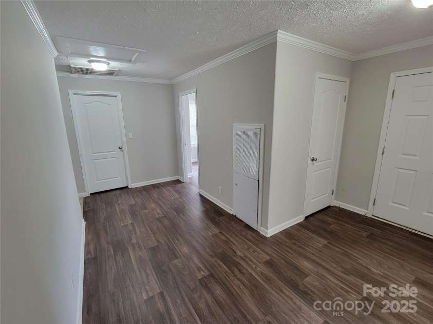 3 Dadoo Drive, Asheville, NC 28806.  MLS# CAR4278478, YatesRealty ID 24937. 