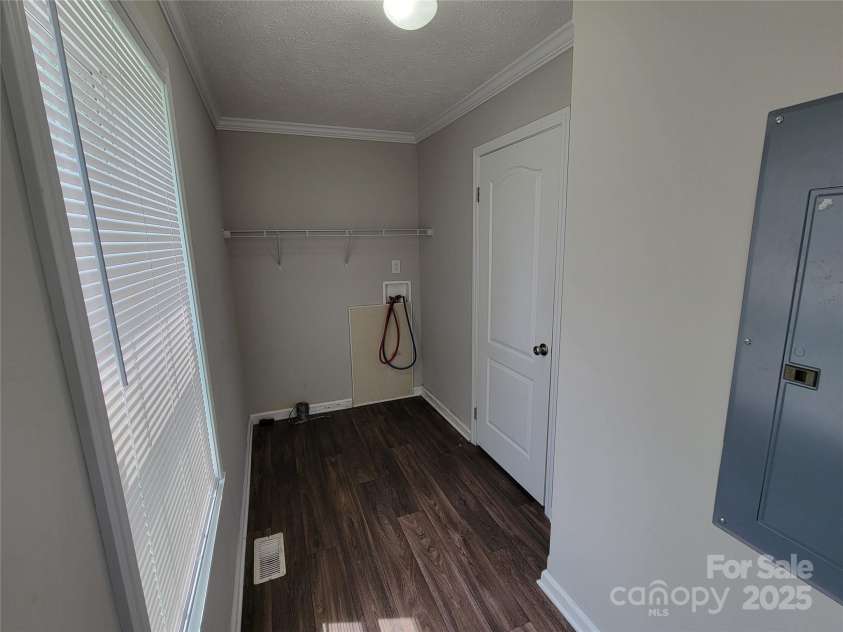 3 Dadoo Drive, Asheville, NC 28806.  MLS# CAR4278478, YatesRealty ID 24937. 