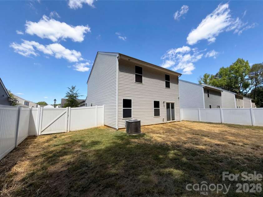 330 Waterstone Drive, Salisbury, NC 28146.  MLS# CAR4383182, YatesRealty ID 24937. 
