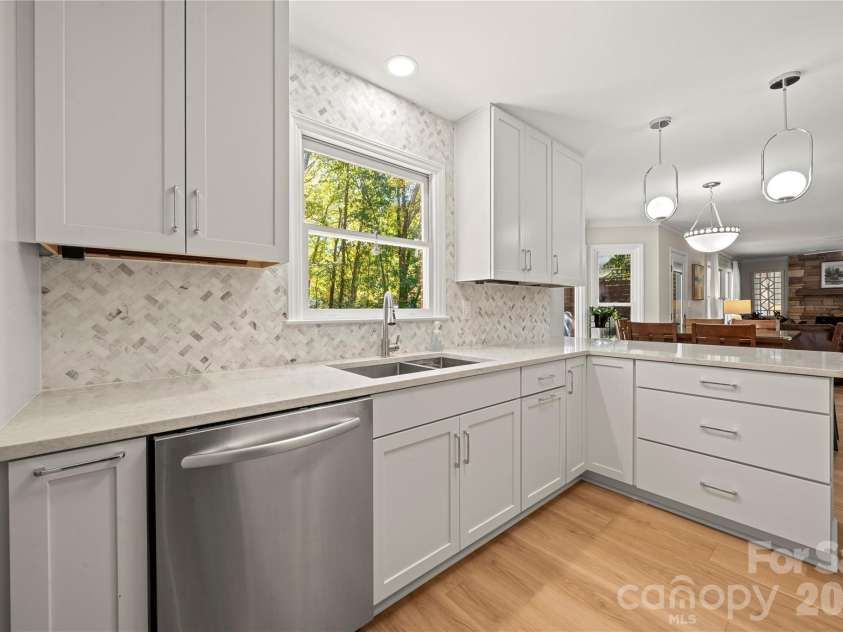 1386 Timberlane Terrace, Mooresville, NC 28115.  MLS# CAR4382788, YatesRealty ID 24938. 