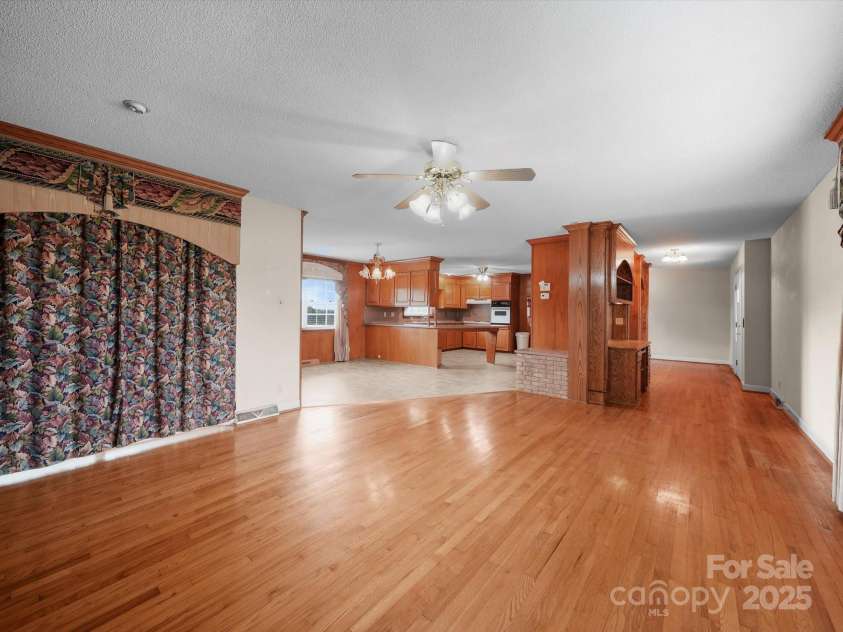 1497 White Store Road, Pageland, SC 29728.  MLS# CAR4279073, YatesRealty ID 24938. 