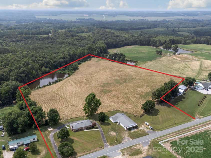 1497 White Store Road, Pageland, SC 29728.  MLS# CAR4279073, YatesRealty ID 24938. Red line not exact for reference only