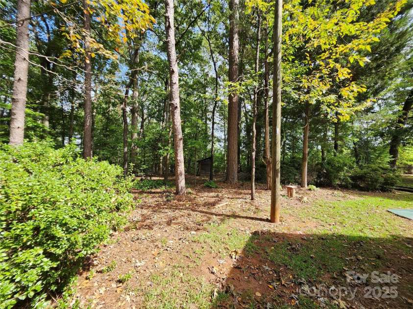 331 Sunderland Road, Belmont, NC 28012.  MLS# CAR4187366, YatesRealty ID 2494. 