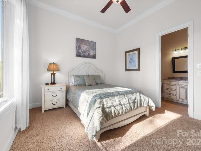 46 Ridge Lane, Linville, NC 28657.  MLS# CAR4276749, YatesRealty ID 24940. Lower level bedroom