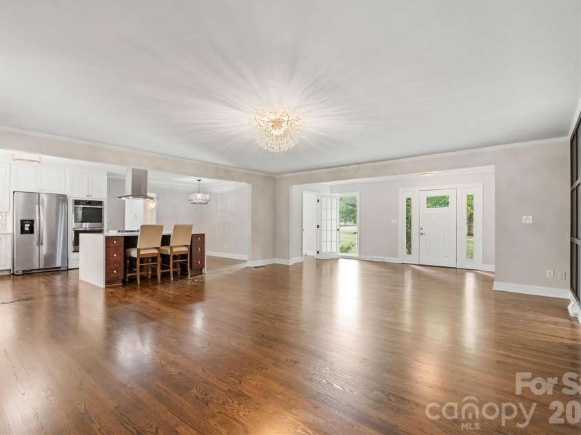 6021 Morris Farm Lane, Mint Hill, NC 28227.  MLS# CAR4379541, YatesRealty ID 24940. Great Room