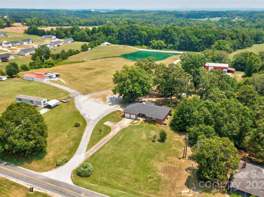 2923 G B Blanton Road, Shelby, NC 28152.  MLS# CAR4280032, YatesRealty ID 24942. 