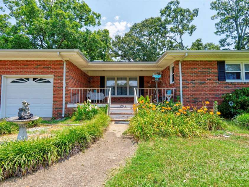 2923 G B Blanton Road, Shelby, NC 28152.  MLS# CAR4280032, YatesRealty ID 24942. 