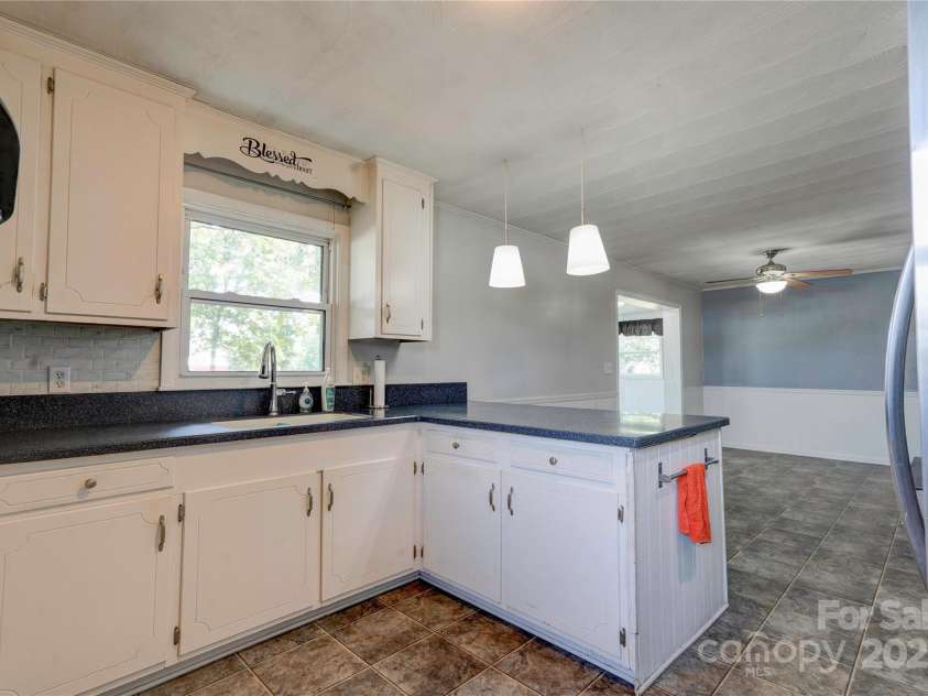 2923 G B Blanton Road, Shelby, NC 28152.  MLS# CAR4280032, YatesRealty ID 24942. 