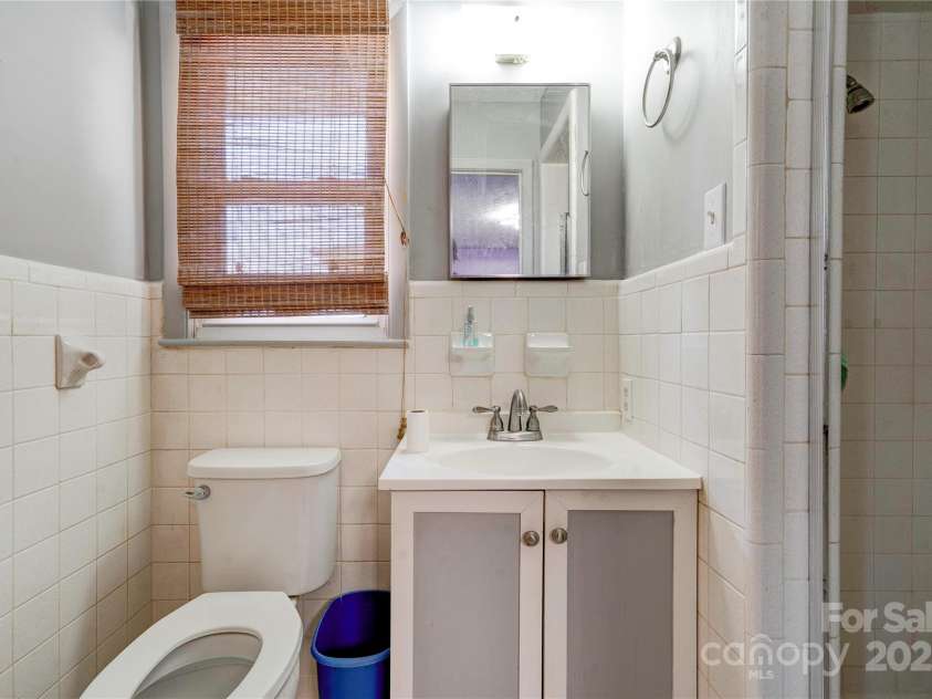 2923 G B Blanton Road, Shelby, NC 28152.  MLS# CAR4280032, YatesRealty ID 24942. 