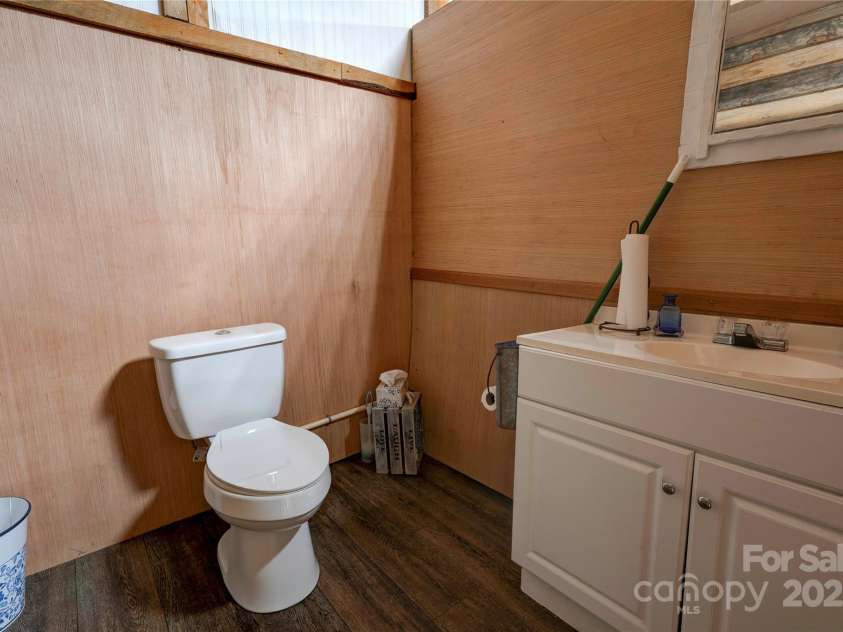 2923 G B Blanton Road, Shelby, NC 28152.  MLS# CAR4280032, YatesRealty ID 24942. 