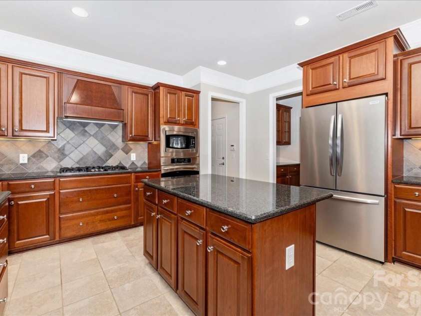 39653 Rosebay Court, Fort Mill, SC 29707.  MLS# CAR4380467, YatesRealty ID 24942. 