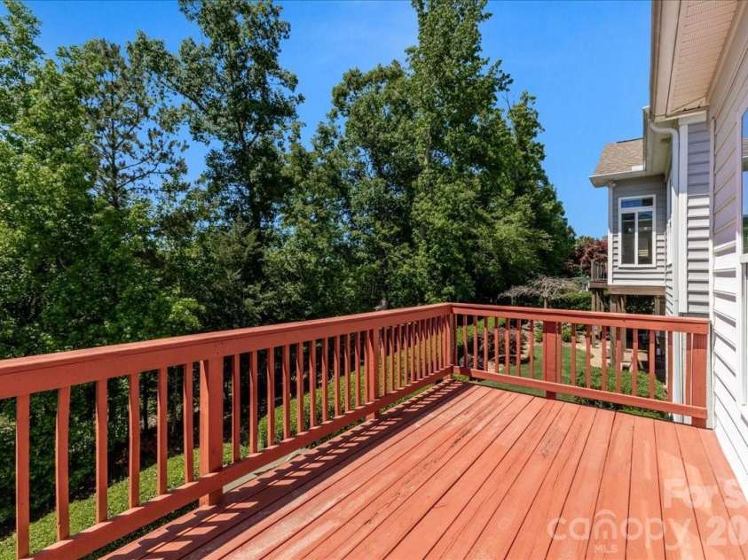 39653 Rosebay Court, Fort Mill, SC 29707.  MLS# CAR4380467, YatesRealty ID 24942. 