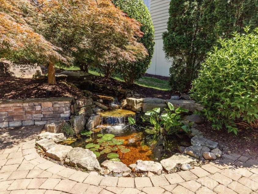 39653 Rosebay Court, Fort Mill, SC 29707.  MLS# CAR4380467, YatesRealty ID 24942. 