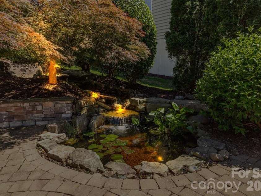 39653 Rosebay Court, Fort Mill, SC 29707.  MLS# CAR4380467, YatesRealty ID 24942. 