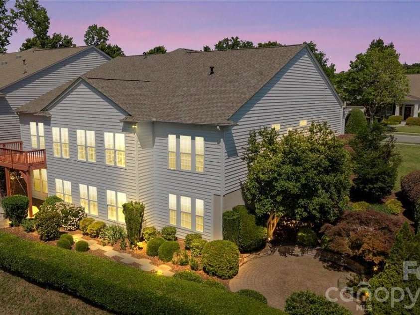 39653 Rosebay Court, Fort Mill, SC 29707.  MLS# CAR4380467, YatesRealty ID 24942. 
