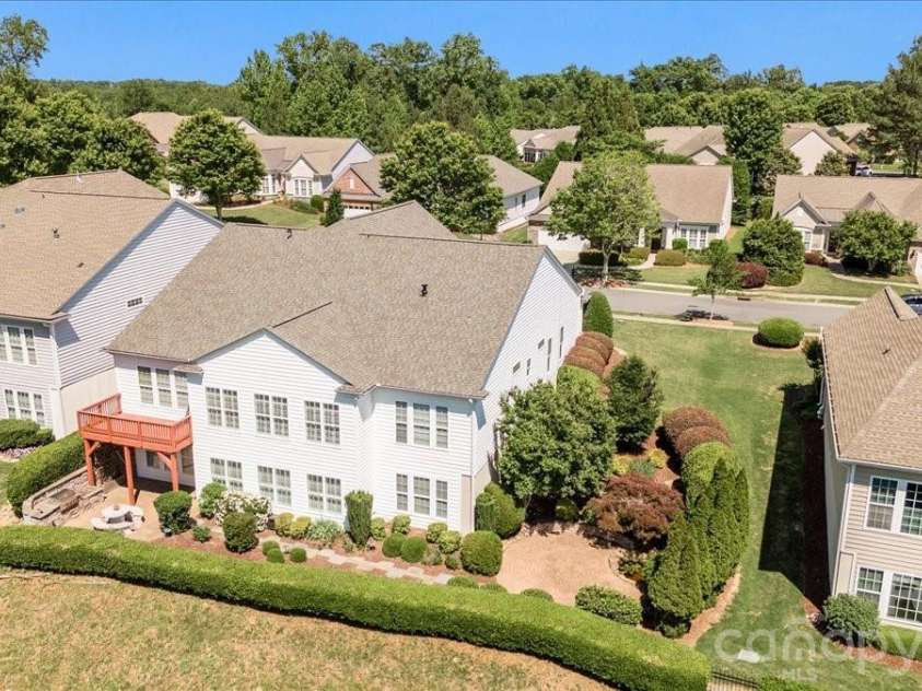39653 Rosebay Court, Fort Mill, SC 29707.  MLS# CAR4380467, YatesRealty ID 24942. 