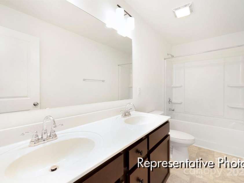 40199 Crooked Stick Drive, Lancaster, SC 29720.  MLS# CAR4280159, YatesRealty ID 24944. 