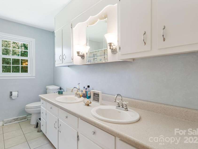 1361 Jack Mckinney Road, Rutherfordton, NC 28139.  MLS# CAR4279248, YatesRealty ID 24945. 