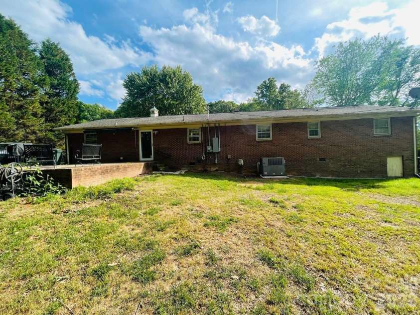 348 Random Drive, New London, NC 28127.  MLS# CAR4369268, YatesRealty ID 24946. Back-yard