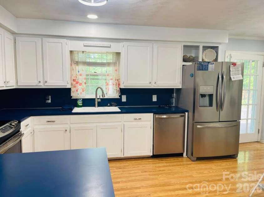 348 Random Drive, New London, NC 28127.  MLS# CAR4369268, YatesRealty ID 24946. Kitchen