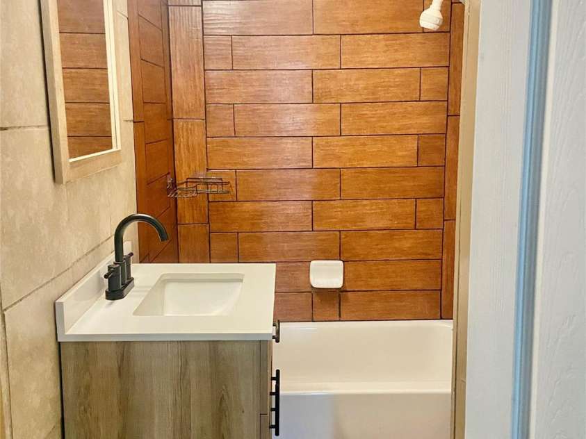 729 Elm Street, Salisbury, NC 28144.  MLS# CAR4279408, YatesRealty ID 24946. 