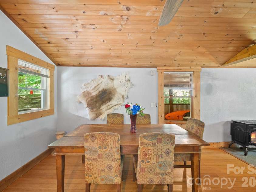 4606 Hemphill Road, Waynesville, NC 28785.  MLS# CAR4384710, YatesRealty ID 24947. 