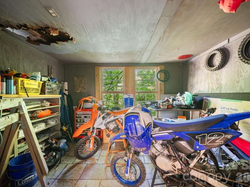 4606 Hemphill Road, Waynesville, NC 28785.  MLS# CAR4384710, YatesRealty ID 24947. 