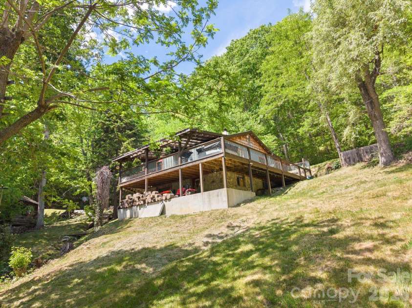 4606 Hemphill Road, Waynesville, NC 28785.  MLS# CAR4384710, YatesRealty ID 24947. 