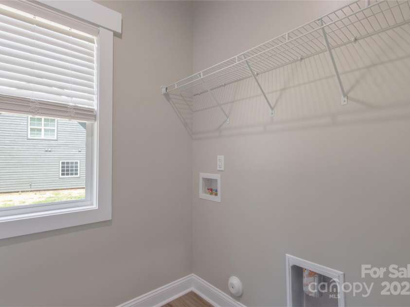 5005 Oconee Drive, Stanley, NC 28164.  MLS# CAR4279432, YatesRealty ID 24948. 