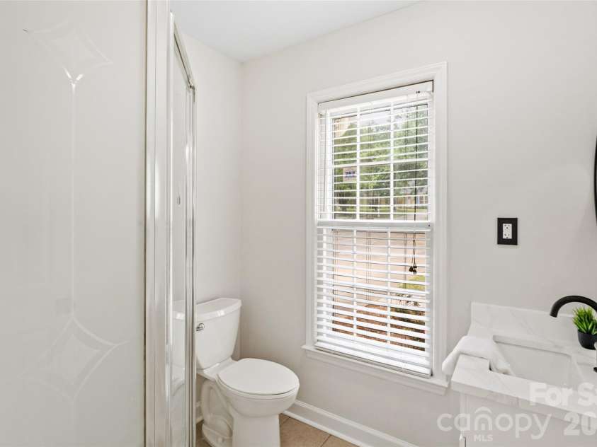 6600 Porterfield Road, Charlotte, NC 28226.  MLS# CAR4402942, YatesRealty ID 24948. 