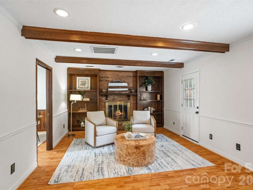 6600 Porterfield Road, Charlotte, NC 28226.  MLS# CAR4402942, YatesRealty ID 24948. 