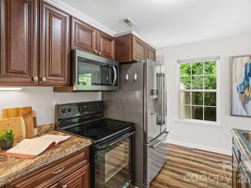 6600 Porterfield Road, Charlotte, NC 28226.  MLS# CAR4402942, YatesRealty ID 24948. 