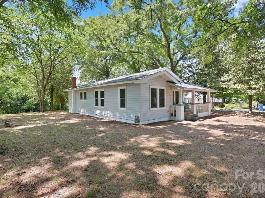 445 Peachtree Street, Albemarle, NC 28001.  MLS# CAR4385073, YatesRealty ID 24949. 
