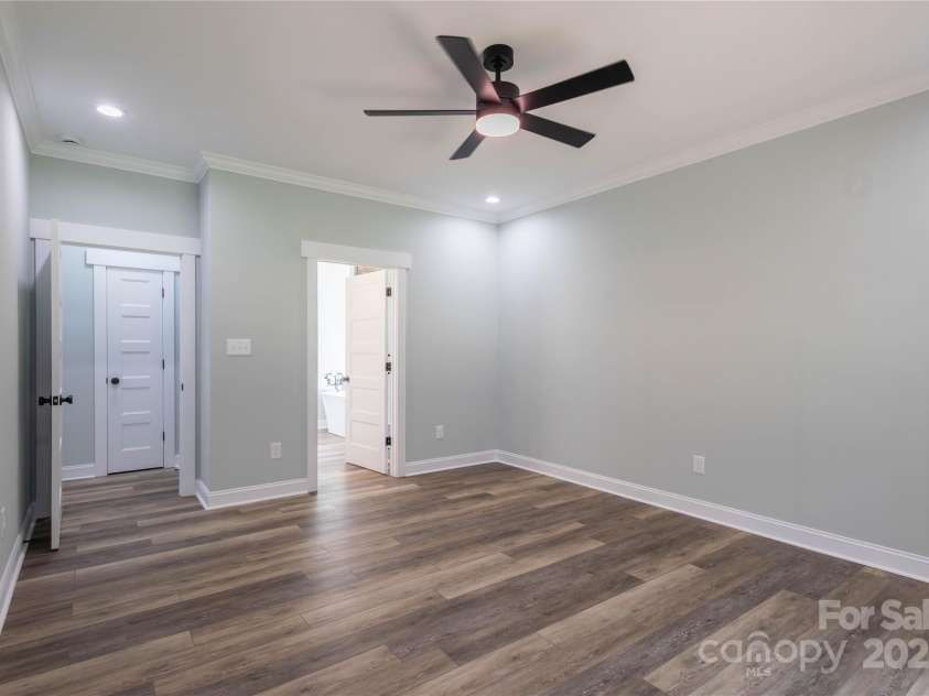 5009 Oconee Drive, Stanley, NC 28164.  MLS# CAR4279438, YatesRealty ID 24949. 