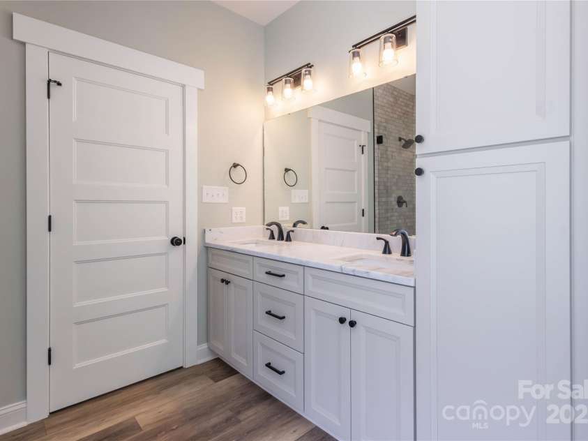 5009 Oconee Drive, Stanley, NC 28164.  MLS# CAR4279438, YatesRealty ID 24949. 