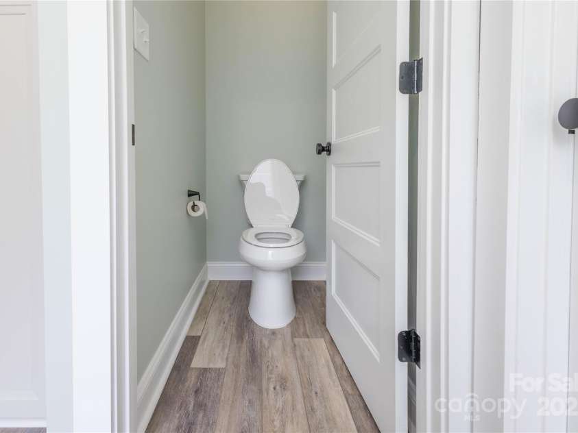 5009 Oconee Drive, Stanley, NC 28164.  MLS# CAR4279438, YatesRealty ID 24949. 